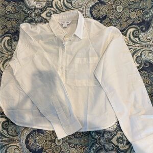 Old Navy Crisp White Cropped Shirt